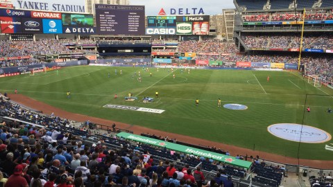 Más de 30 mil espectadores en el Yankee Stadium.