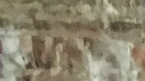 El artista Bosco Sodi en su estudio en Brooklyn.