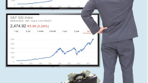 El mercado reaccionó a la baja ayer a última hora a la retórica bélica de Corea del Norte y EEUU pero la tendencia es de alzas y romper récords de ganancias./ElDiario