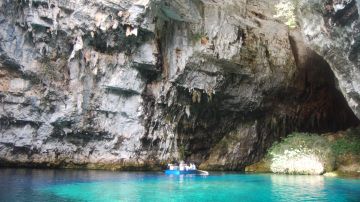 Cueva Melissani