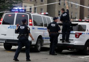 Tres latinos protagonizaron tiroteo y arrestos por cocaína en El Bronx