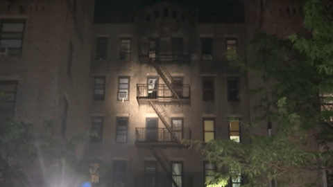 Es el segundo incendio que tiene lugar en Crown Heights en apenas 24 horas.