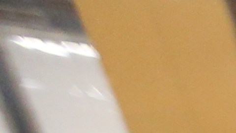 Juana Tlaxcantitl y Marina Morales (remera rosa). Aumentam las multas de $100 a $500 a los que ensucien las vias del tren. Para evitar el incendio en las vias.