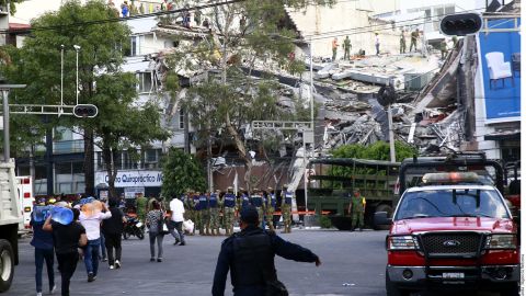 El edificio se ubica en la Avenida Álvaro Obregón.