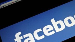 Los pedófilos habían armado un grupo en Facebook que tenía unos 7.000 miembros. La empresa cerró el grupo tras varias denuncias.