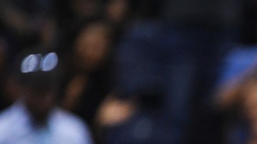 Del Potro y Federer se saludan al final del partido.