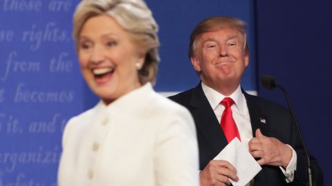 El presidente Trump, incluso apodó a Clinton como "Torcida".