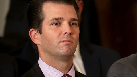 El hijo mayor del presidente Trump acudió al Comité de Inteligencia del Senado.