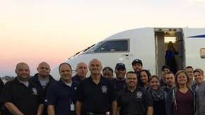 Melissa Mark-Viverito y 22 trabajadores de la Alcaldía parten a San Juan, Puerto Rico, en la mañana del 23 de septiembre de 2017.