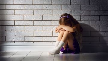La niña de 10 años era abusada por el padre de su amiga y juntas lo filmaron por temor de que nadie les creyera.