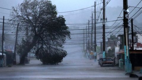 A menos de dos semanas del paso de Irma, Puerto Rico se prepara para un nuevo huracán.