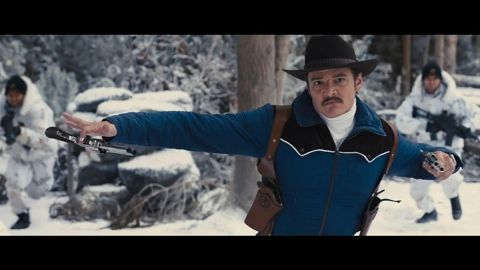 Pedro Pascal es una escena de Kingsman: The Golden Circle.