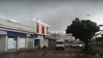 En realidad, estas imágenes corresponden a un tornado reportado en Uruguay, en 2016, no al embate de Irma.