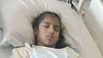 Rosa María Hernández, de diez años, sufre parálisis cerebral