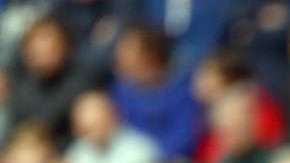 Con dos tantos de Hirving Lozano, el PSV derrotó de visita 4-2 al Vitesse y confirmó su liderato en la Eredivisie.