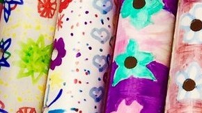 Las flautas forman parte de un programa sin fines de lucro para niños.