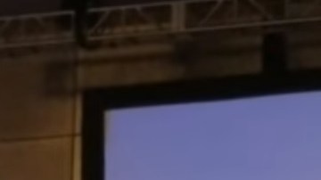 El comediante George López fue abucheado.