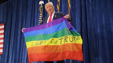 A pesar de sus posturas hacia la comunidad LGBT, el presidente Trump recibió apoyo de algunos grupos.