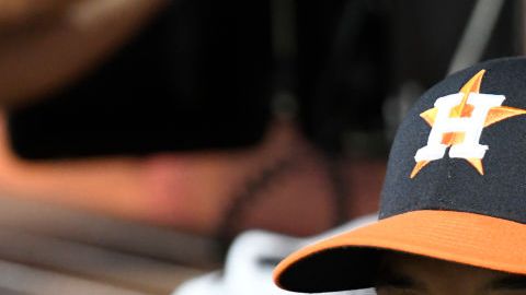 Alex Cora trabaja para Astros en la actualidad. Eric Espada/Getty Images)