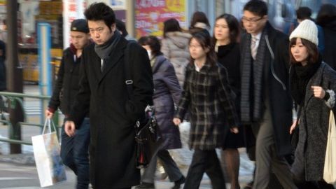La revelación de las condiciones laborales de Miwa Sado, periodista que trabajaba más de 150 horas extra al mes, han vuelto a poner en entredicho la cultura de trabajo en Japón