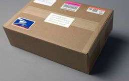 El autor James Breakwell envió un paquete con un contenido muy especial a la persona que confió en el él 14 años antes.