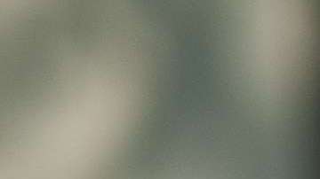 Trata de pasar la hora de la comida acompañado.