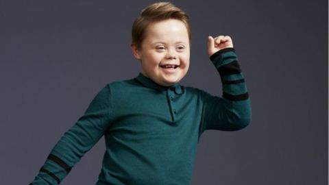 Joseph Hale, de Cleethorpes, dijo estar "emocionado" por su debut como modelo.