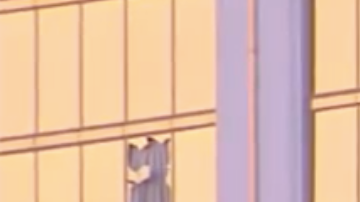 Desde estas ventanas disparó el asesino sobre la multitud.