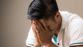 Factores psicológicos y físicos pueden provocar eyaculación tardía.