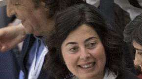 El  Sumo Pontífice comparte los alimentos con los pobres. /EFE