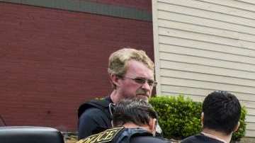 Refugiados de Cambodia están siendo presas de fuertes redadas por parte de ICE