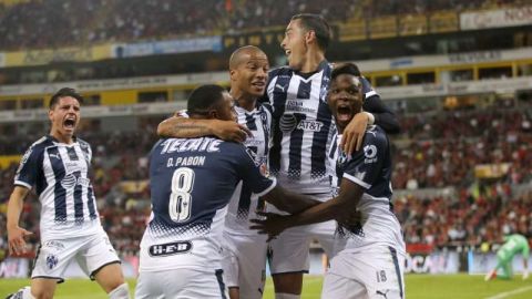 Rogelio Funes Mori hizo un doblete contra el Atlas. Monterrey tiene sentenciada la serie.
(Foto: EFE/Ulises Ruiz Basurto)