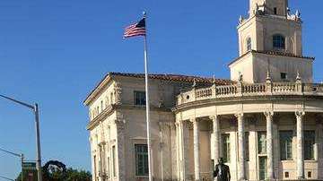 Así lucen algunos pasos peatonales./ EFE