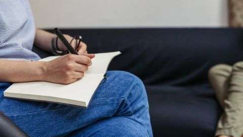 Uno de cada 12 adultos neoyorquinos tiene depresión y casi el 60% de ellos no ha recibido tratamiento en los últimos 12 meses.