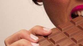 El chocolate con una pureza del más del 70% tiene beneficios si no se consume en exceso.