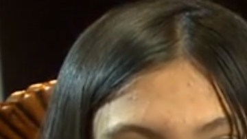 Alexis Bortell demanda que el gobierno de EEUU legalizar la marihuana medicinal a nivel nacional.