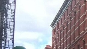 El NYPD publicó fotos en una de sus cuentas de Twitter.