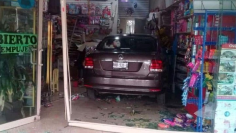 La mujer aceleró por equivocación.