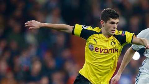 El estadounidense Christian Pulisic juega con el Borussia Dortmund.