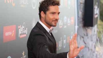 Bisbal tuvo como invitados a Christian Nodal y Paty Cantú.