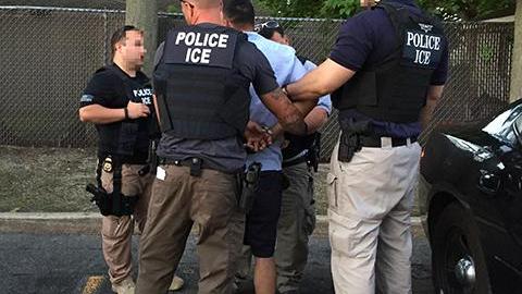 El DHS busca mayor colaboración de policías estatales y locales en temas migratorios.