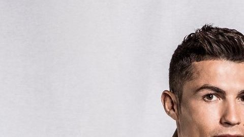 Cristiano Ronaldo y su hijo. Twitter.