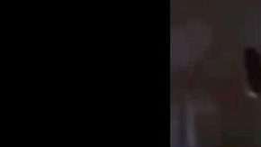 El futbolista peruano Jefferson Farfán reaccionó violentamente tras ser agredido en las calles de Lima.