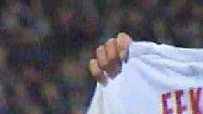 Nabil Fekir hizo doblete en el clásico Lyon vs Saint-Etienne.