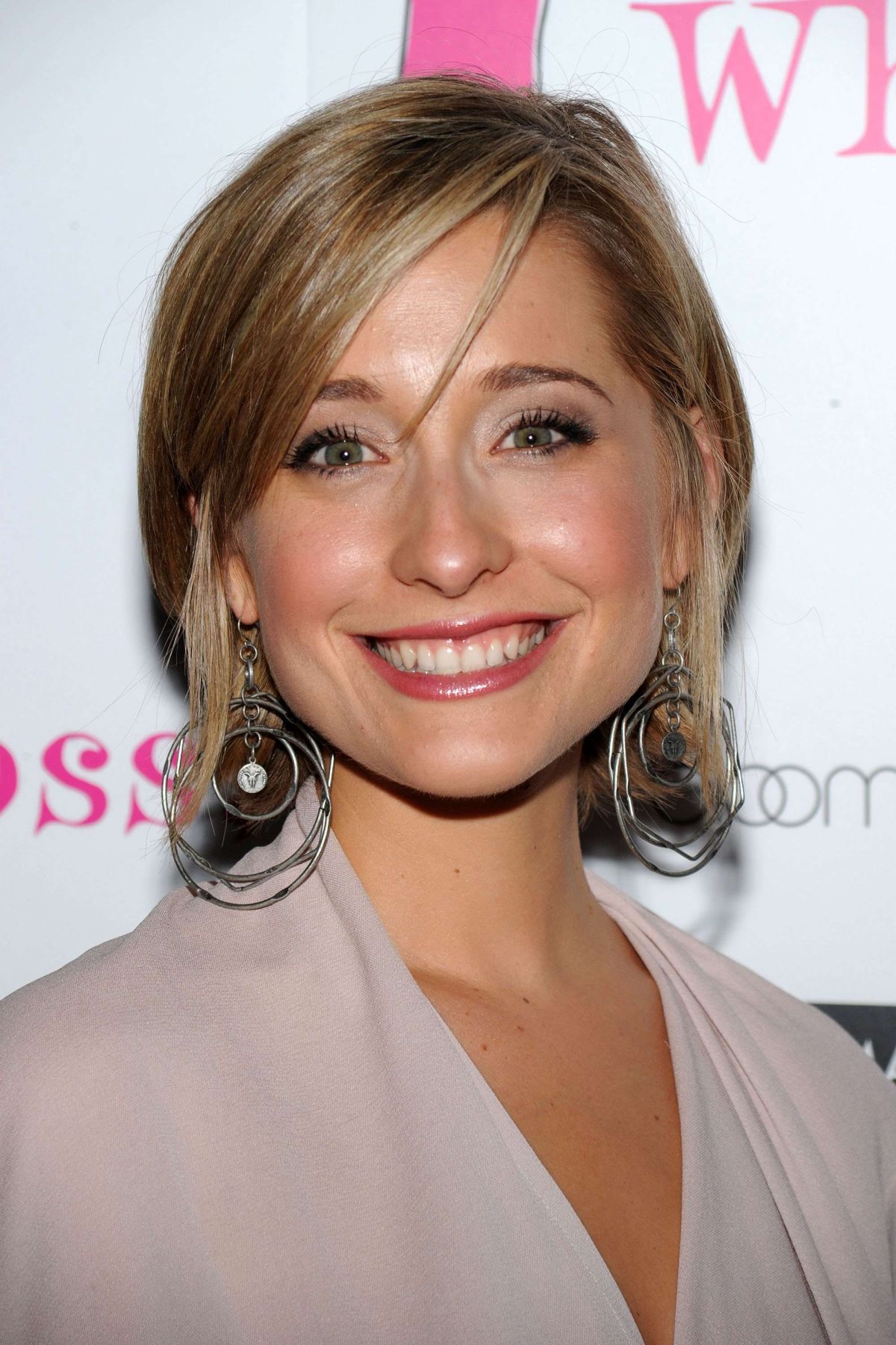 ¿la Actriz Allison Mack Lidera Culto Sexual El Diario Ny