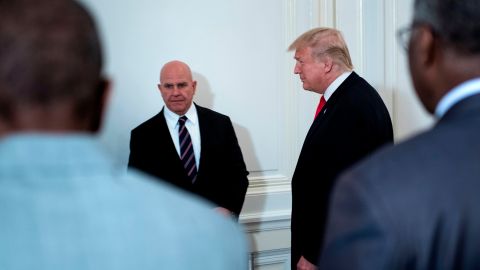 H. R. McMaster y el presidente Trump.