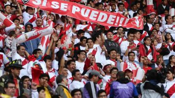 Los peruanos sueñan con Rusia 2018. Daniel Apuy/Getty Images