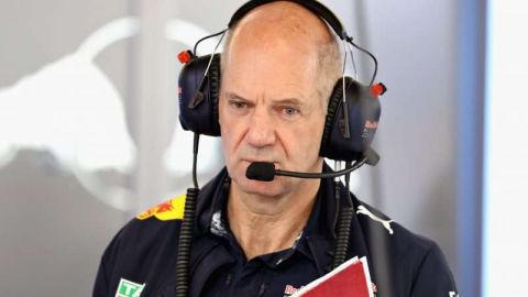 Adrian Newey, ahora oficial técnico en jefe de la escudería Red Bull, mira con nostalgia el pasado, sobre todo cuando le mencionan el nombre de Ayrton Senna. (Foto: Mark Thompson/Getty Images)