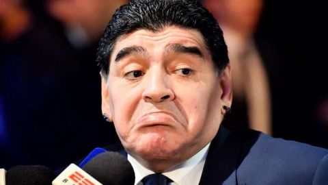 Diego Armando Maradona perdió la paciencia con Sampaoli tras la derrota con Nigeria. (Foto: GLYN KIRK/AFP/Getty Images)