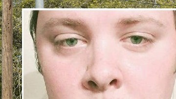 Las fotos del hombre fueron compartidas en redes sociales y el portal "Heavy".